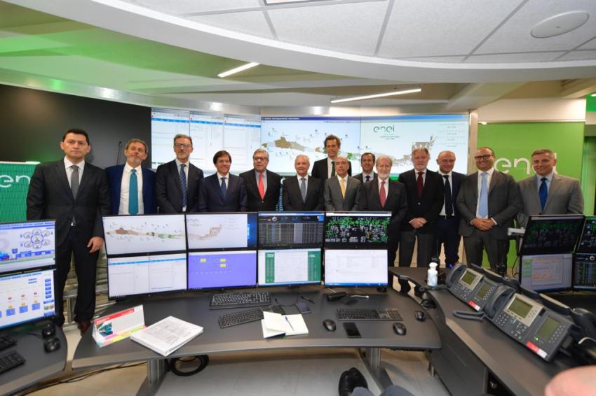 Enel Chile inaugura la sala de control de energías renovables más grande del país