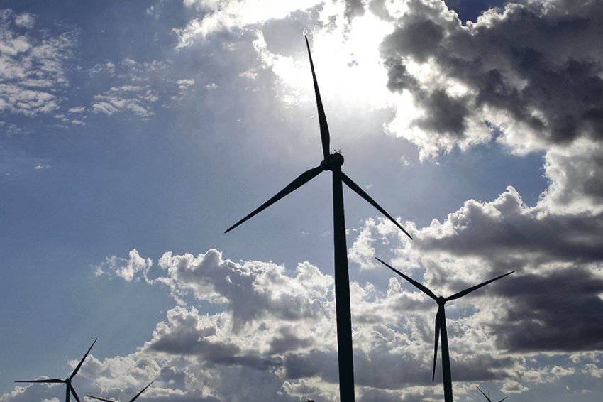 Estudio posiciona a Chile como el 11° país atractivo para invertir en energías renovables