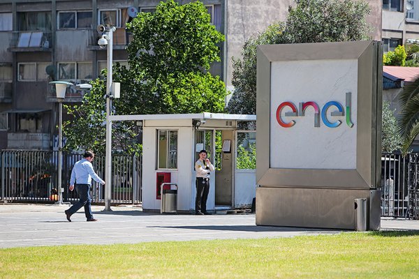 Provisión por cierre de carboneras llevan a Enel Chile a registrar baja de 18% en ganancias